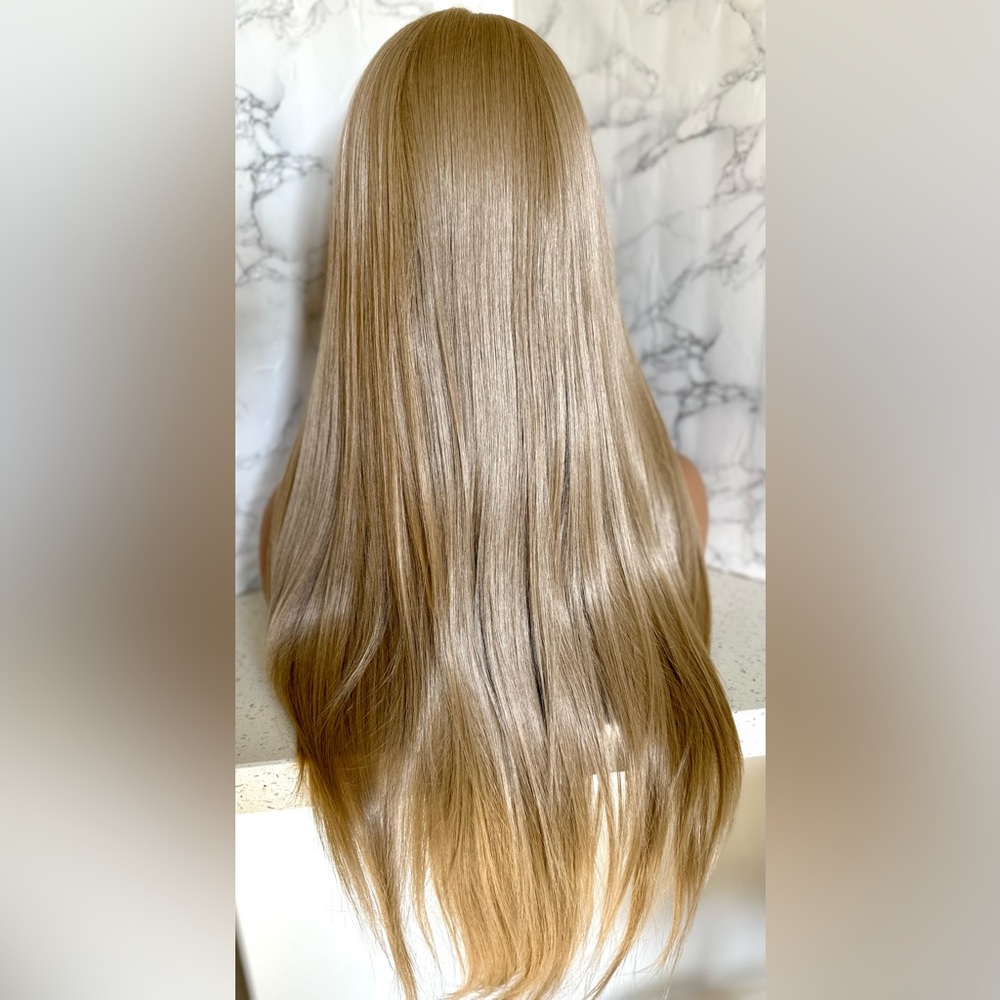 Premium Ash blonde Swiss invisible lace front long straight wig - Picture 10 of 12